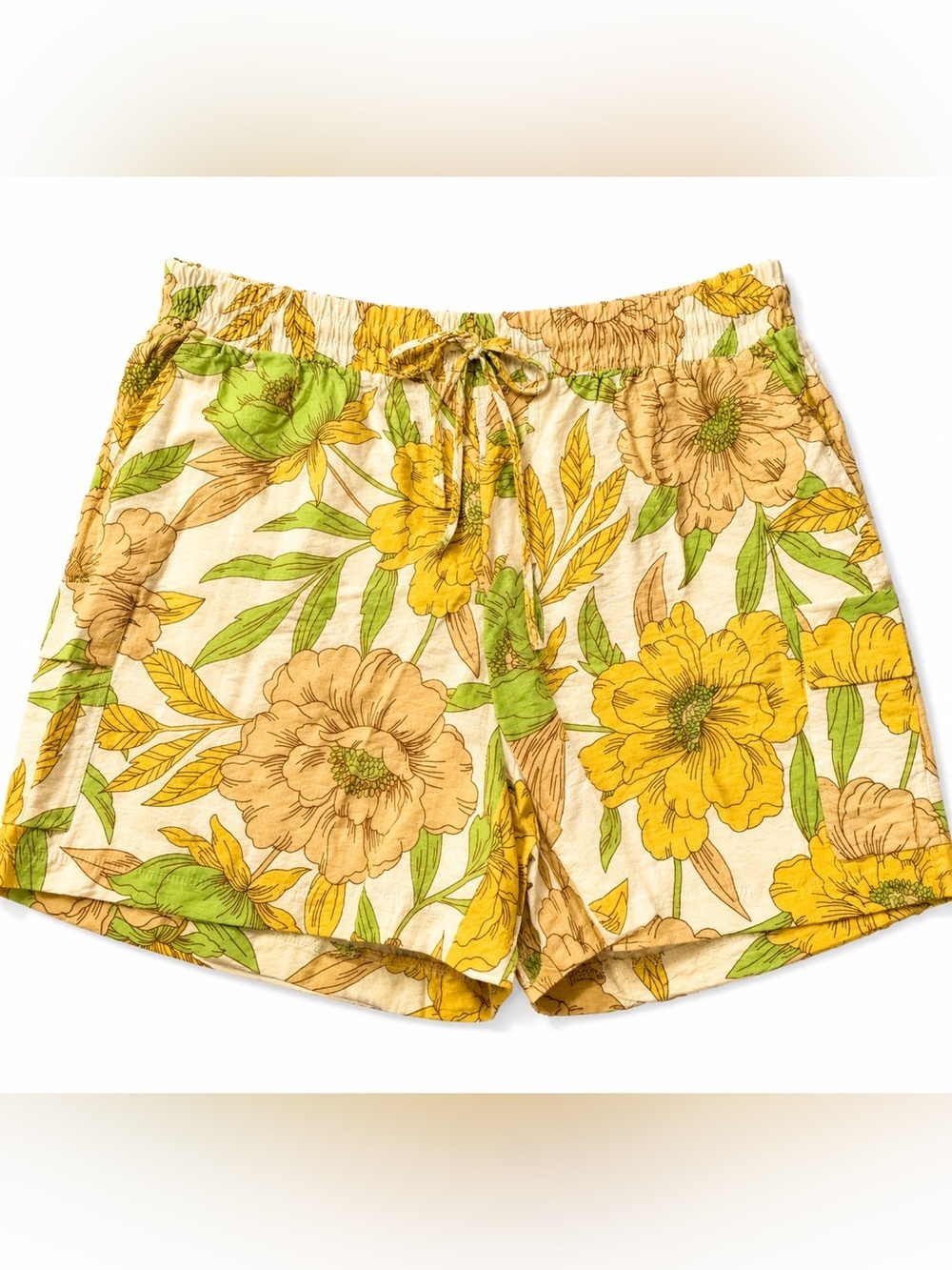NWT Floral Print Drawstring Shorts Yellow Green Women’s Summer Resort Size L
